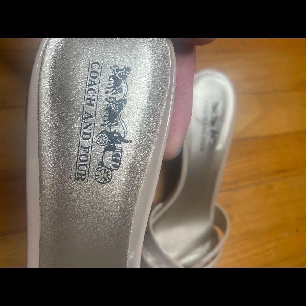 Coach and Four Lilah heels in nude size 8 - Picture 5 of 8